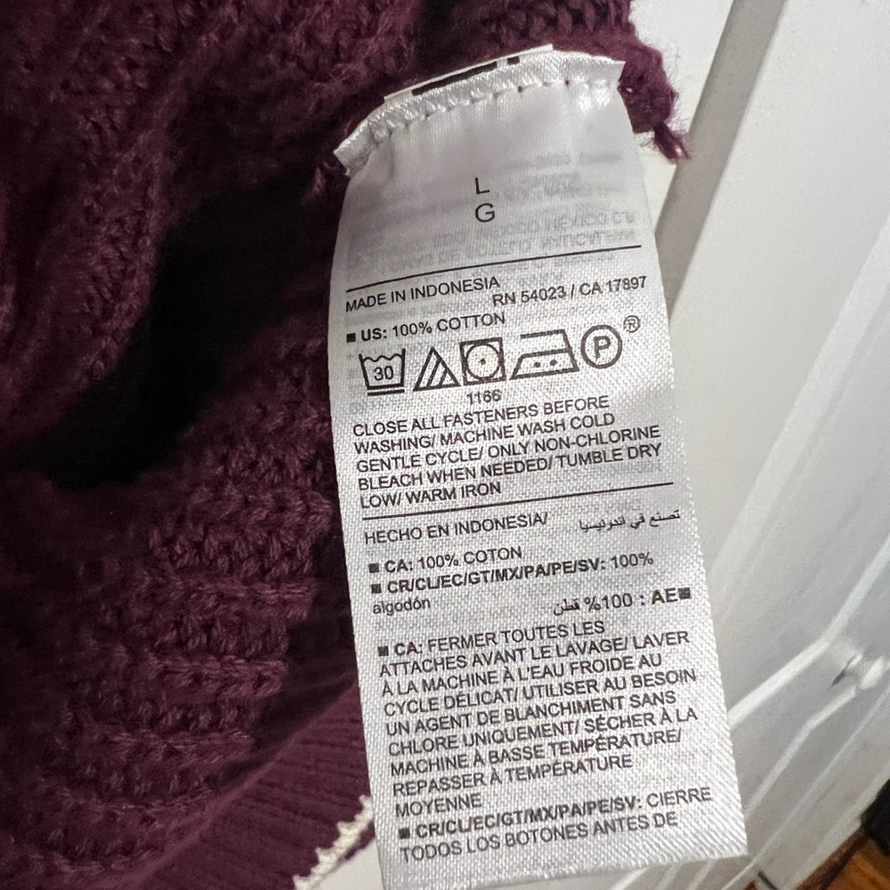 Old Navy Burgundy Cardigan with Cream Trim NWOT - Picture 4 of 7